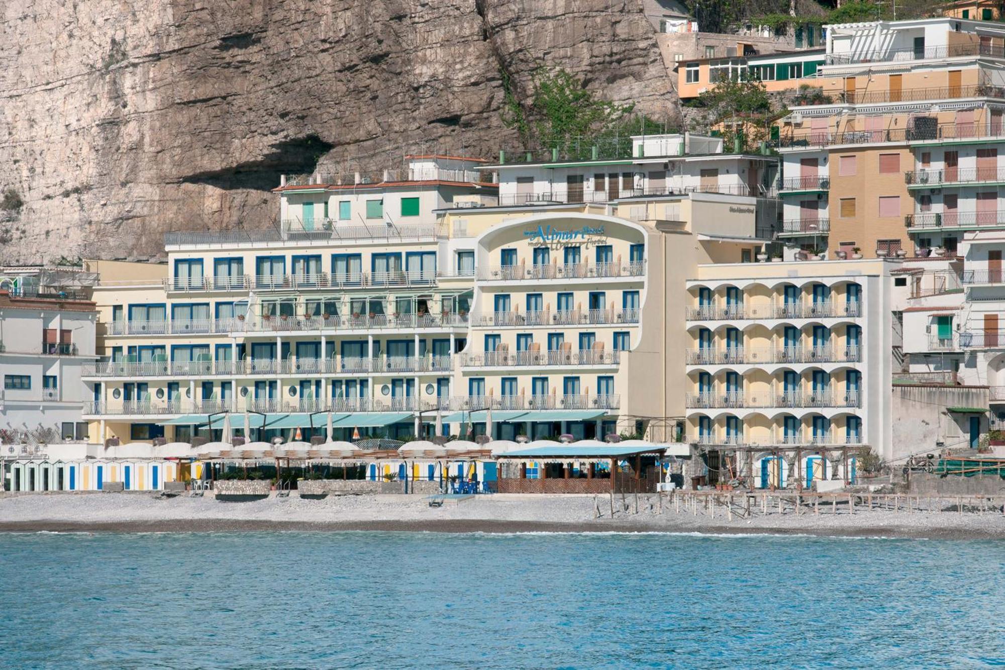 Alimuri Bay Resort Meta Exterior photo